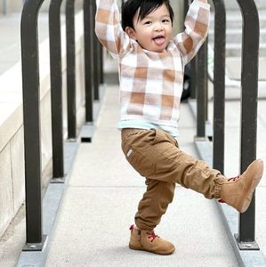 Meet your Posher, Crystal